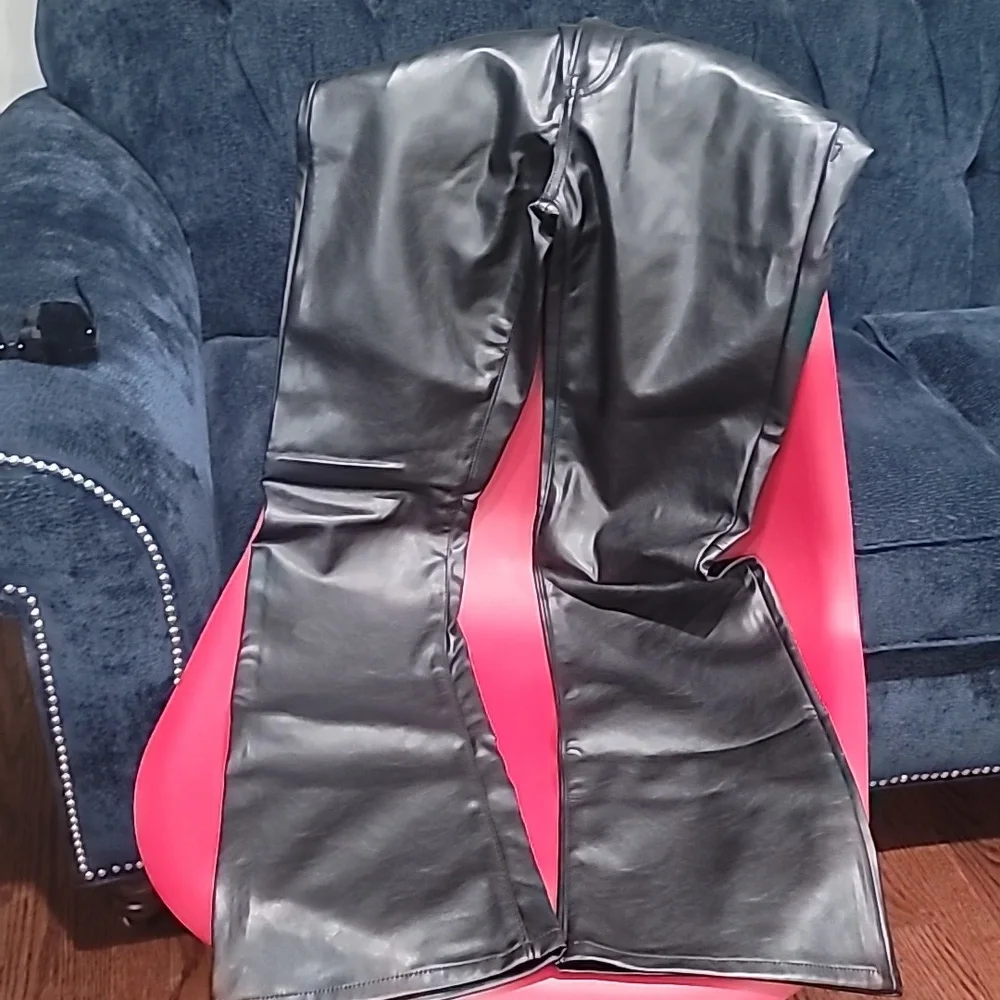 Gap pleather pants - Picture 2 of 4
